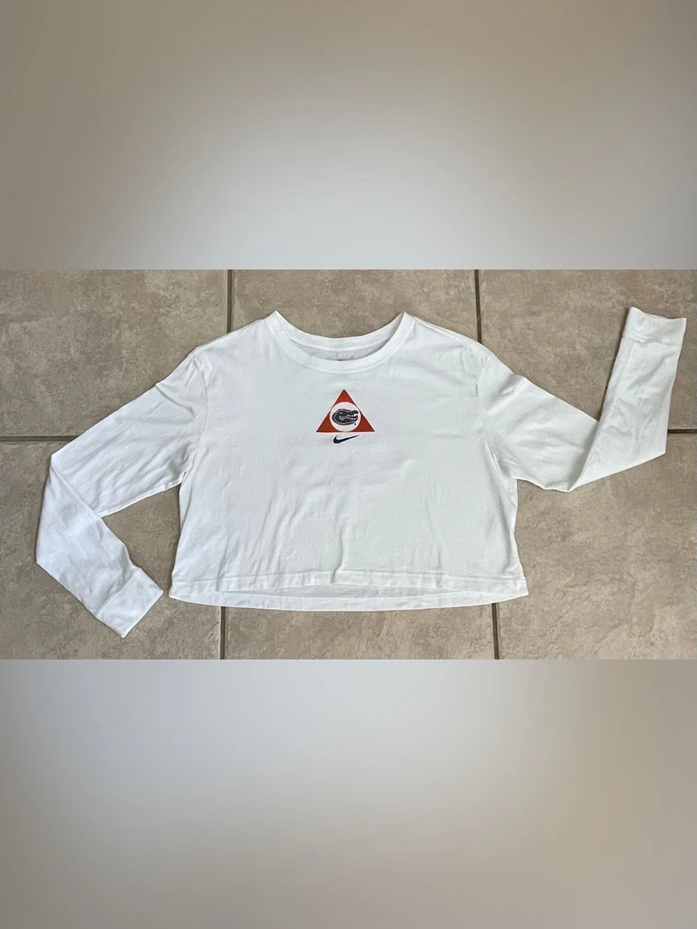 Nike Women’s White Florida Gators Cropped Long-Sleeve T-Shirt, Size M